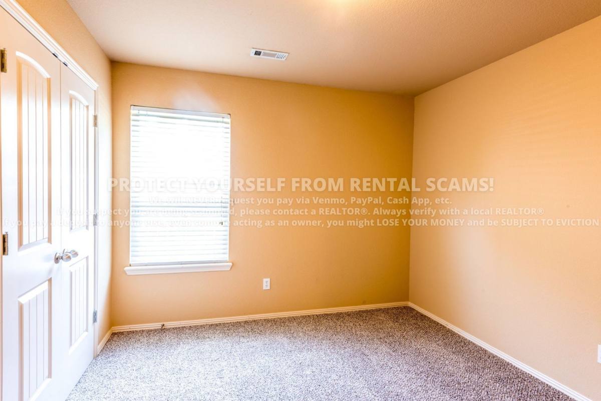 House for rent at 4334 W Pecan St, Fayetteville, AR 72704