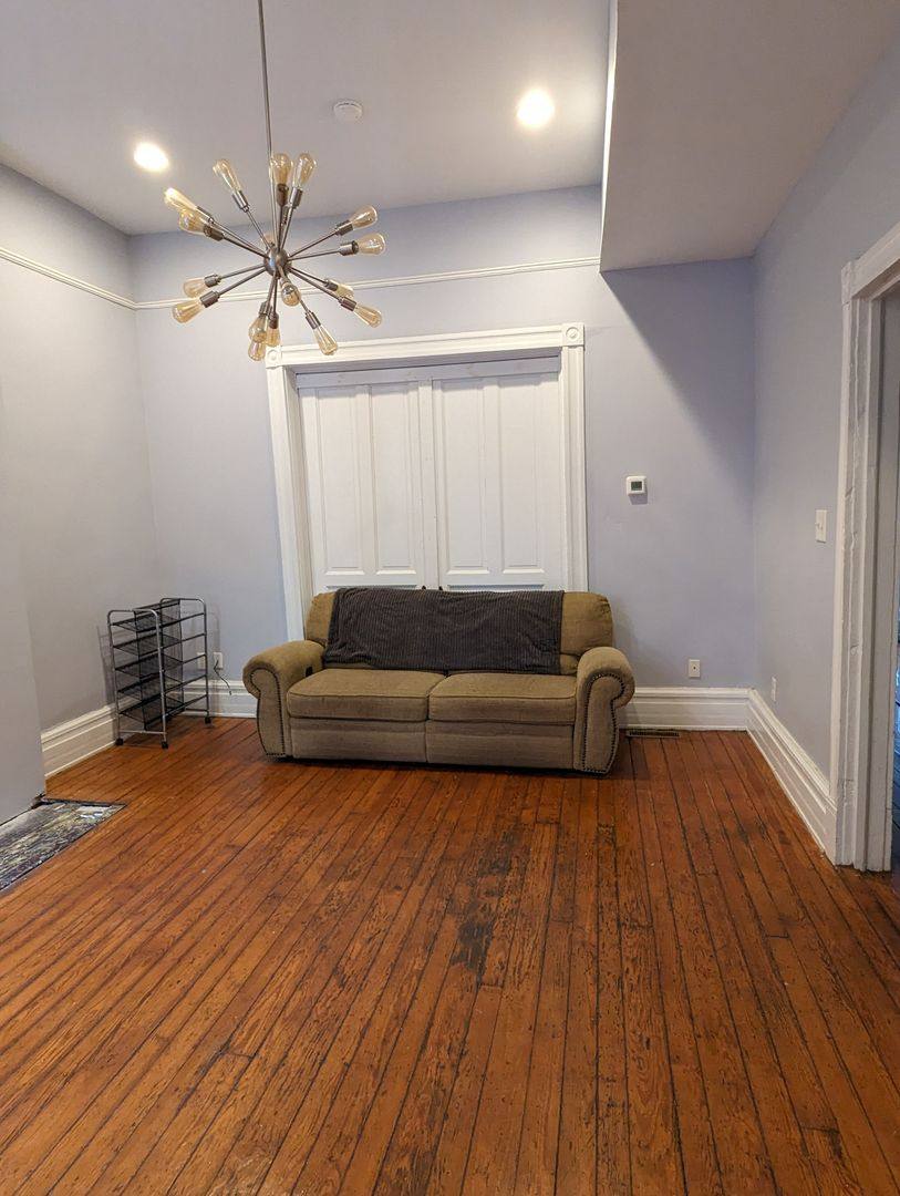 Apartment for rent at 1609 W Grace St, Richmond, VA 23220