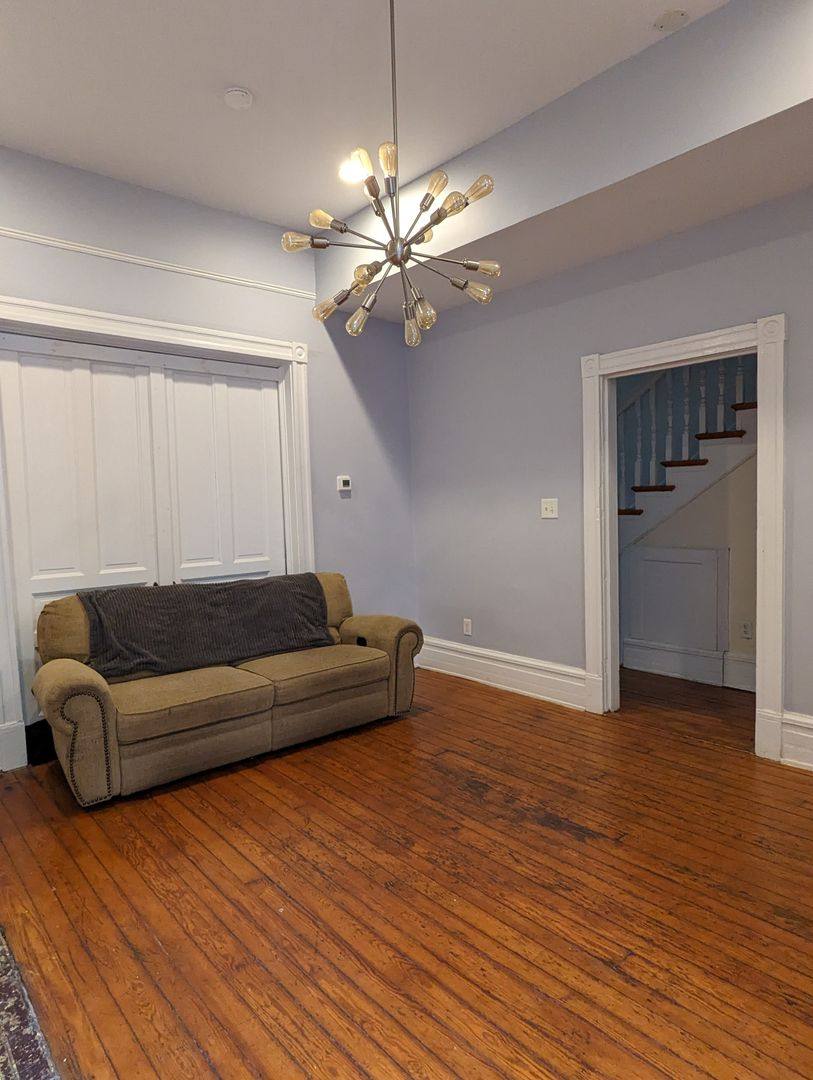 Apartment for rent at 1609 W Grace St, Richmond, VA 23220