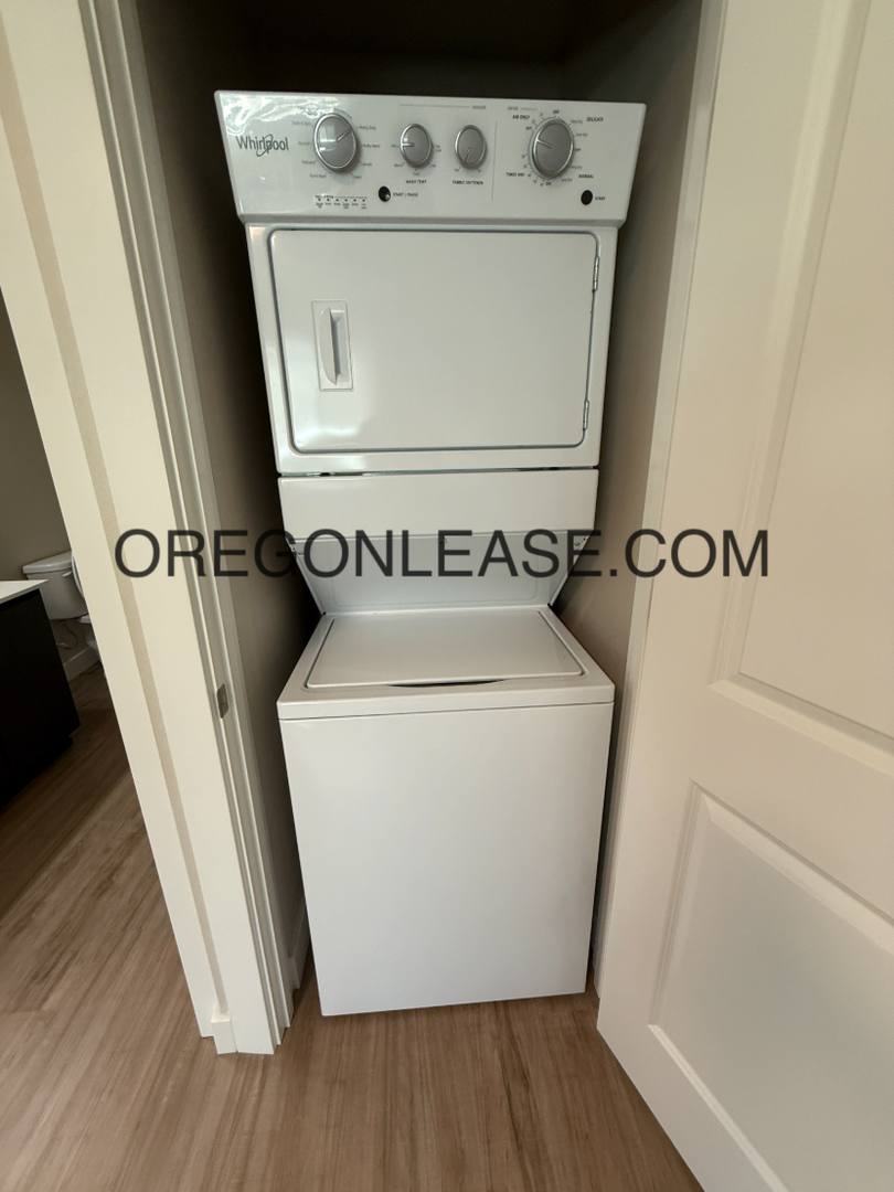 Apartment for rent at 4040 Horace St, Springfield, OR 97478