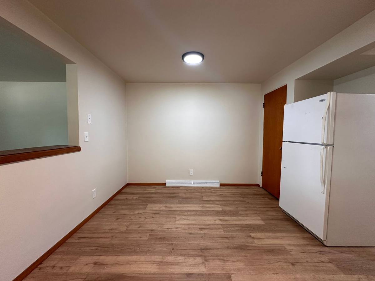 Townhouse for rent at 807-809 Sherry St, Neenah, WI 54956