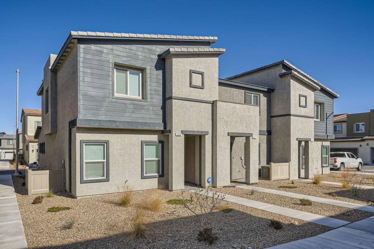 House for rent at 527 Clearsable Ave, Henderson, NV 89044