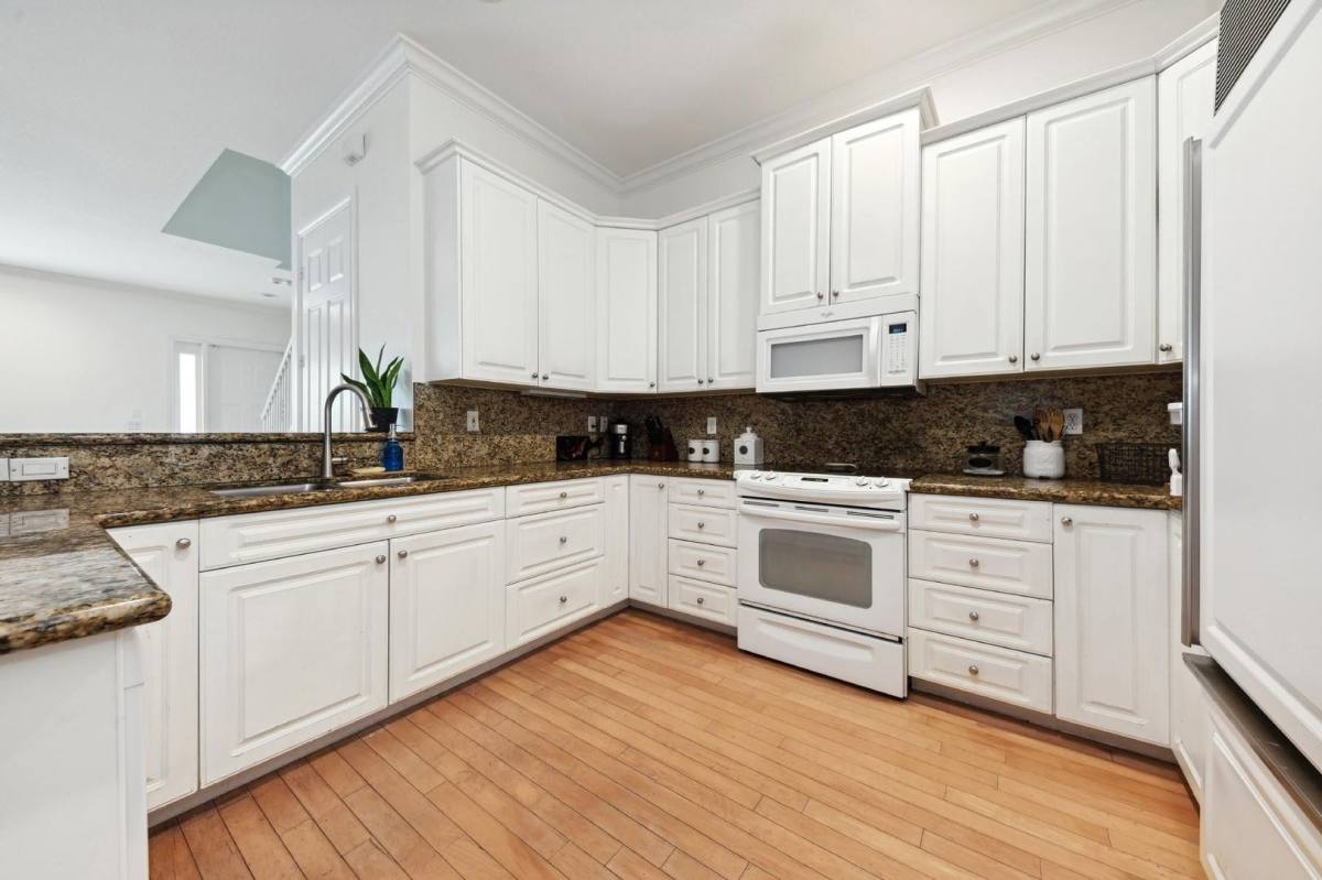 Townhouse for rent at 1416 NE 4th Court, Fort Lauderdale, FL 33301