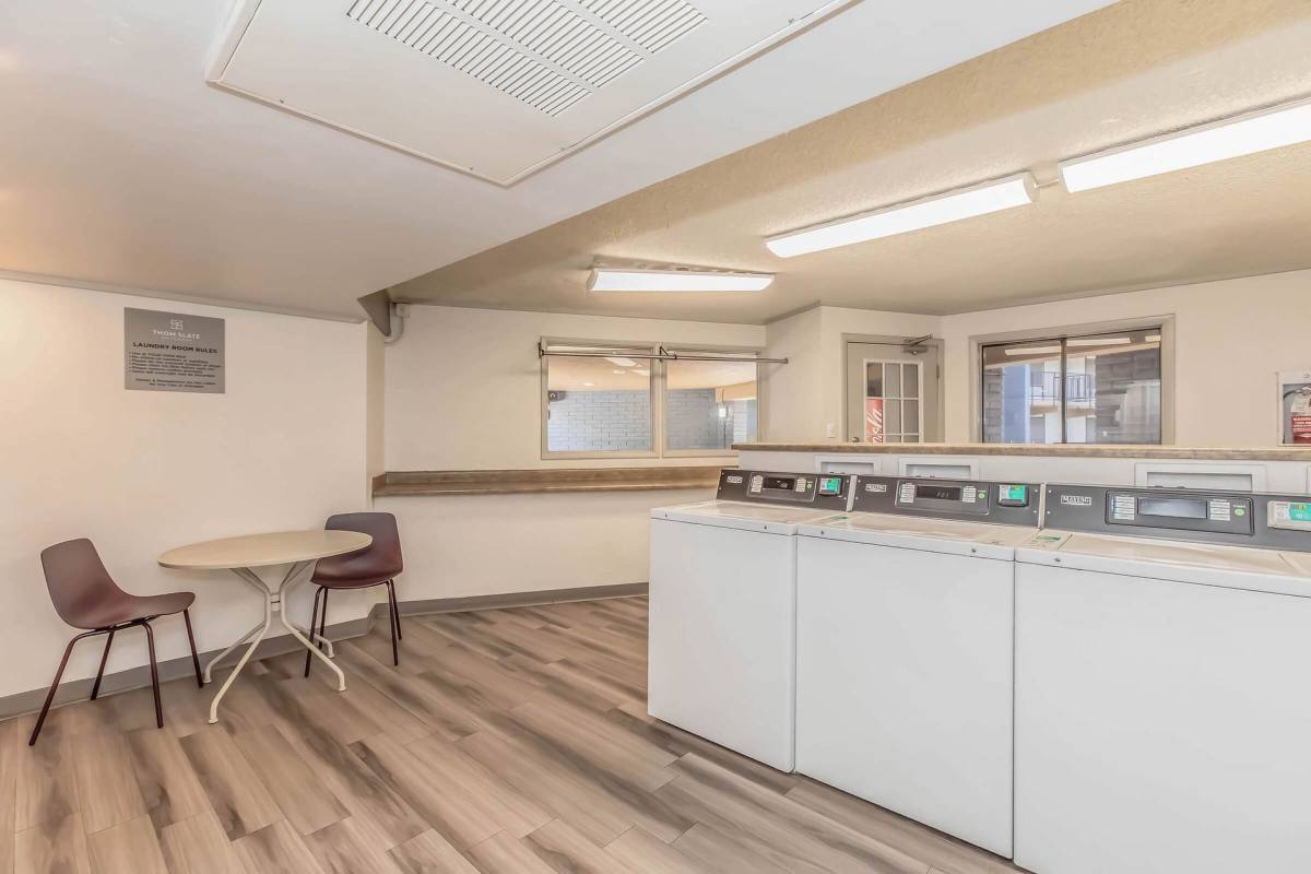 Apartment for rent at 1350 E Thomas Rd, Phoenix, AZ 85014