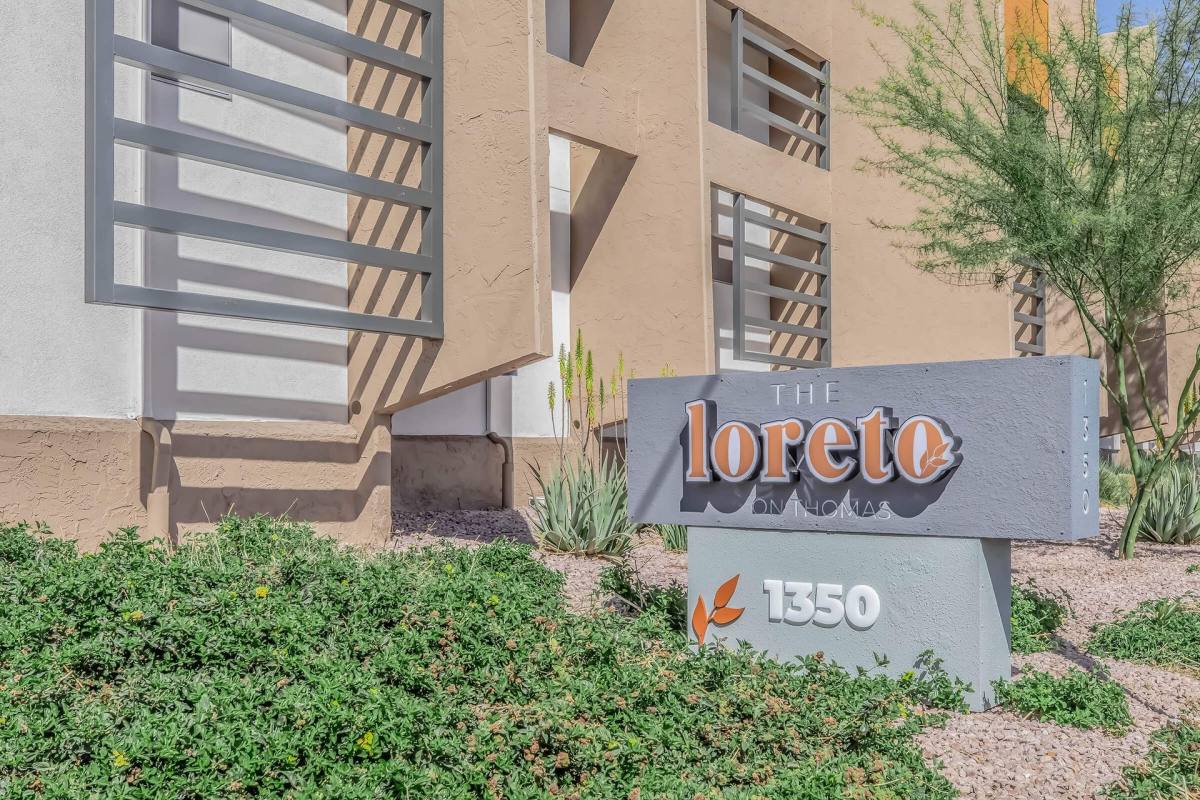 Apartment for rent at 1350 E Thomas Rd, Phoenix, AZ 85014