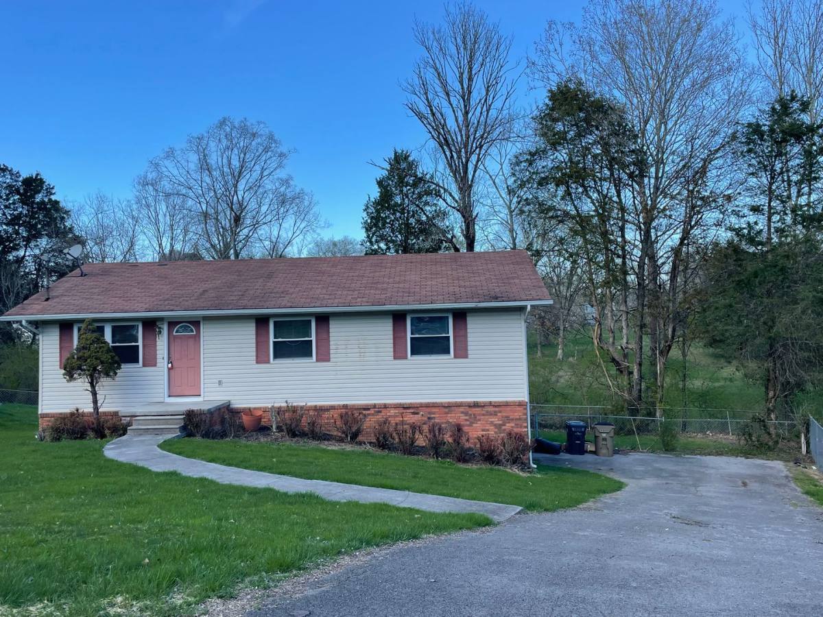 House for rent at 4920 Oakbrook Court, Knoxville, TN 37918