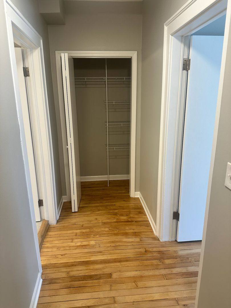 Apartment for rent at 2494 Saint Johns Ave, Highland Park, IL 60035