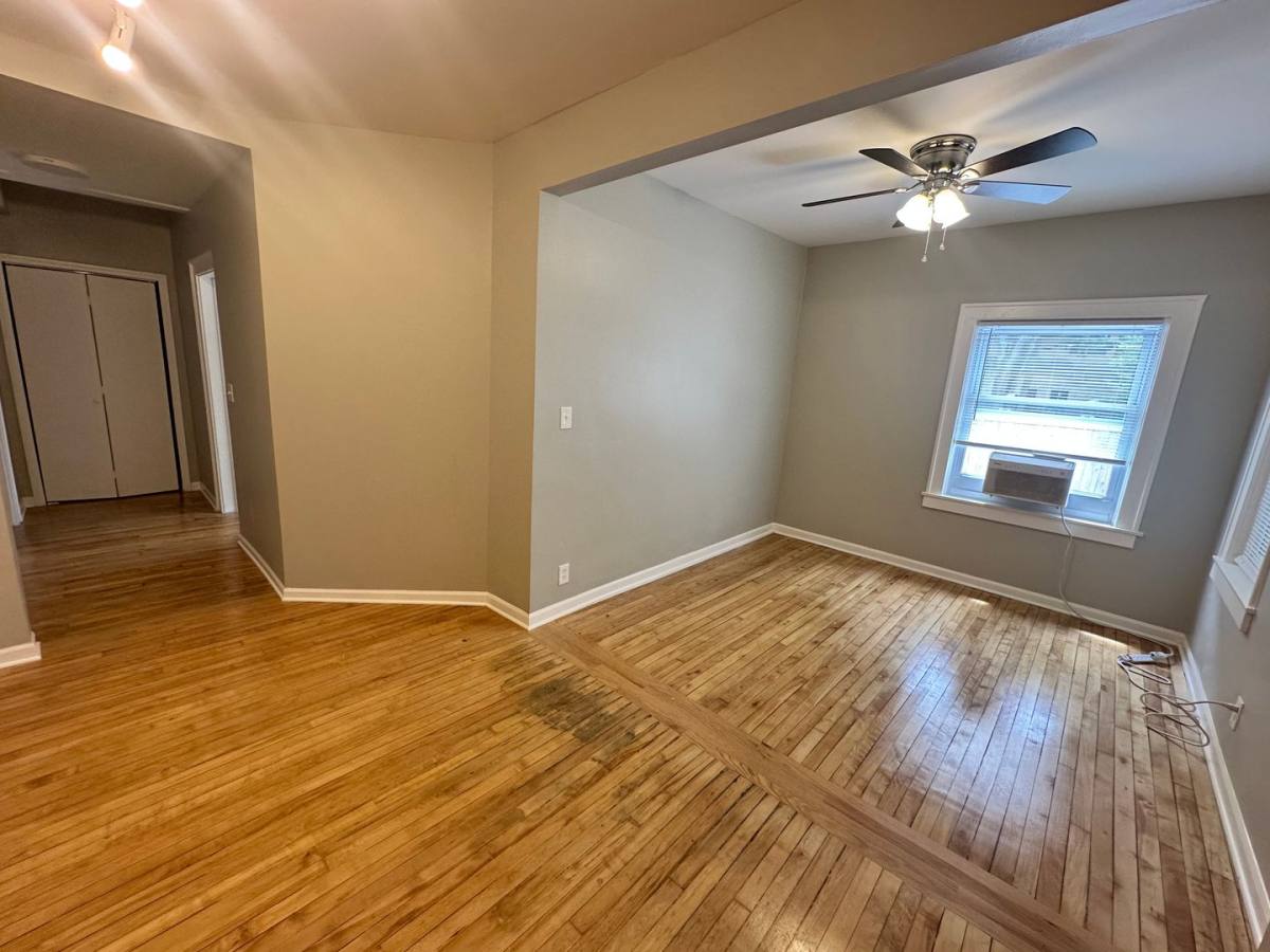 Apartment for rent at 2494 Saint Johns Ave, Highland Park, IL 60035