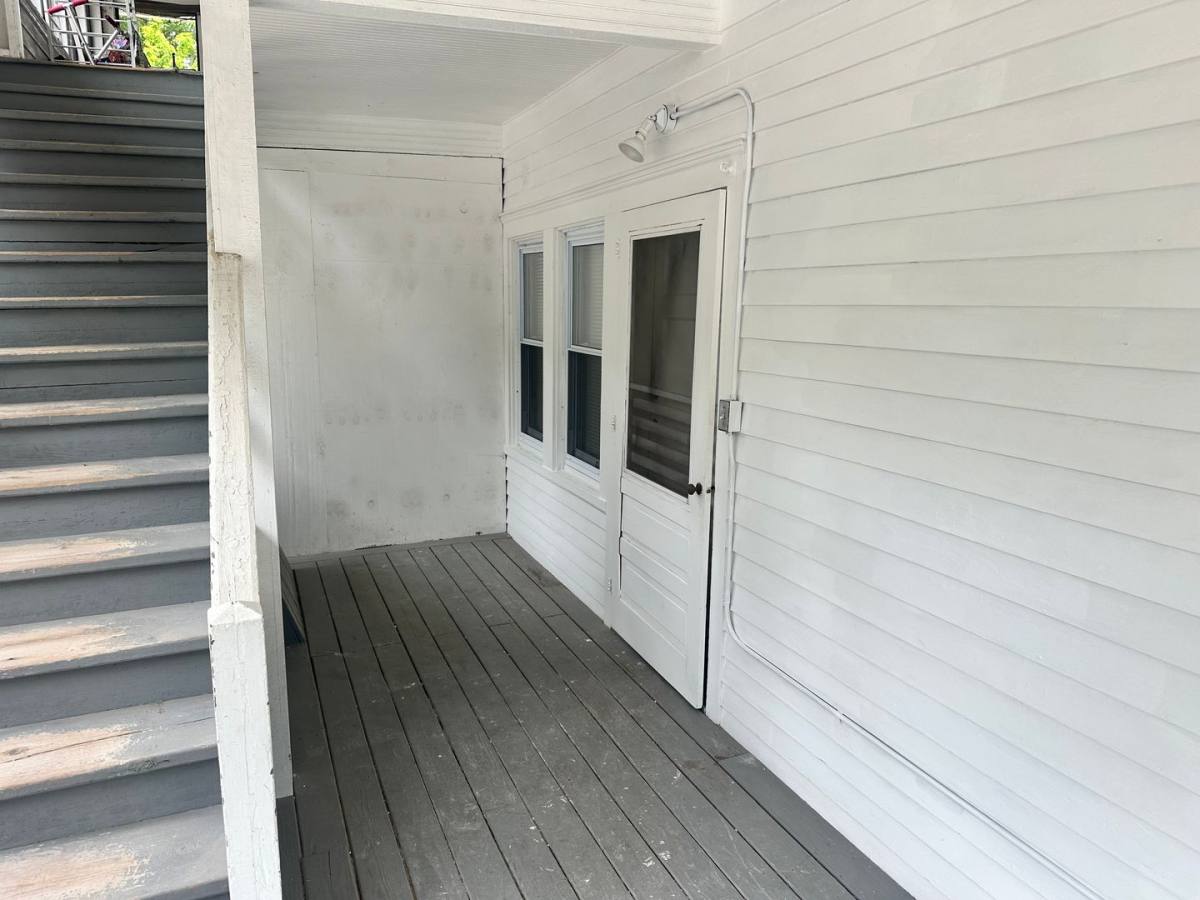 Apartment for rent at 2494 Saint Johns Ave, Highland Park, IL 60035