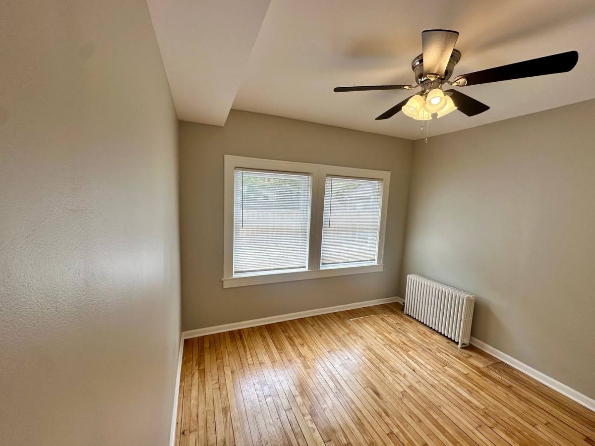 Apartment for rent at 2494 Saint Johns Ave, Highland Park, IL 60035