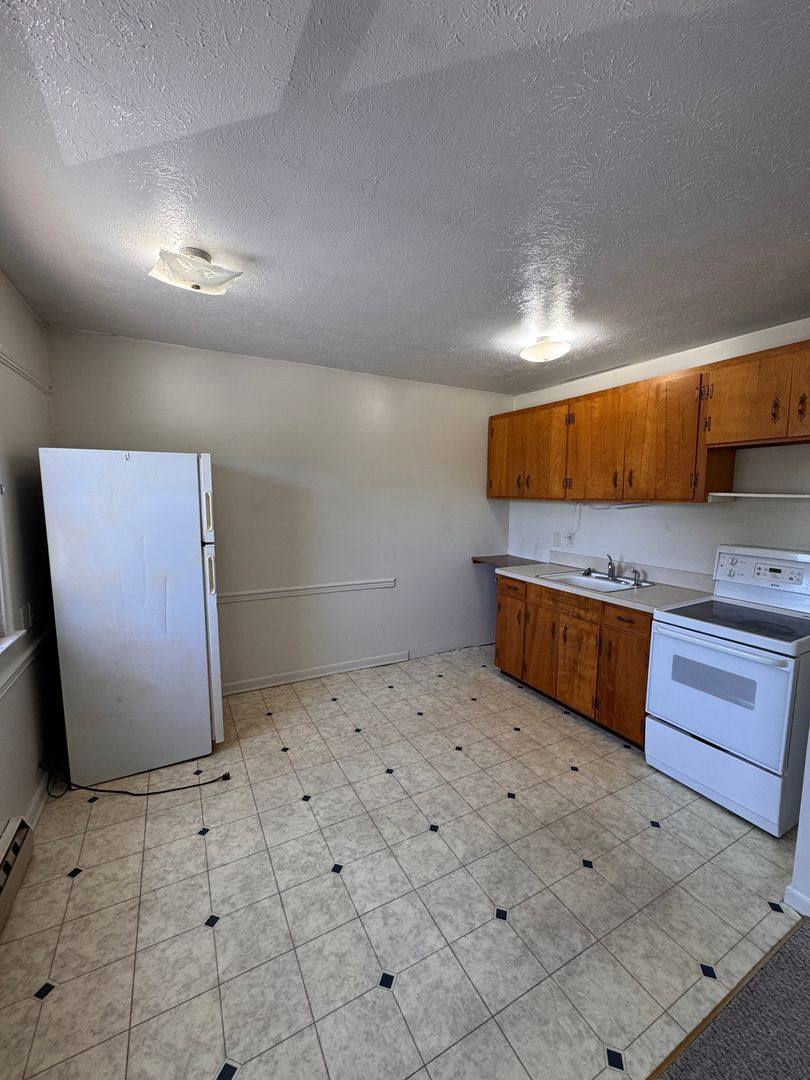 House for rent at 941 Keezletown Rd, Weyers Cave, VA 24486