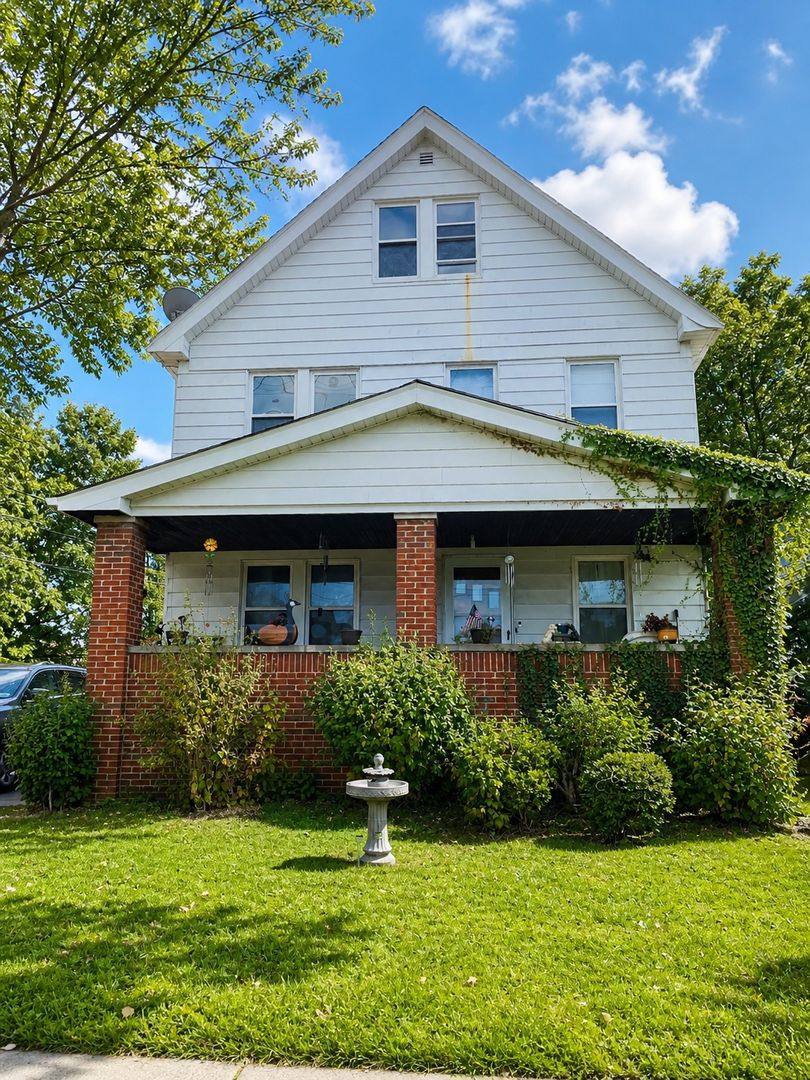 Apartment for rent at 20664 Miller Ave, Cleveland, OH 44119