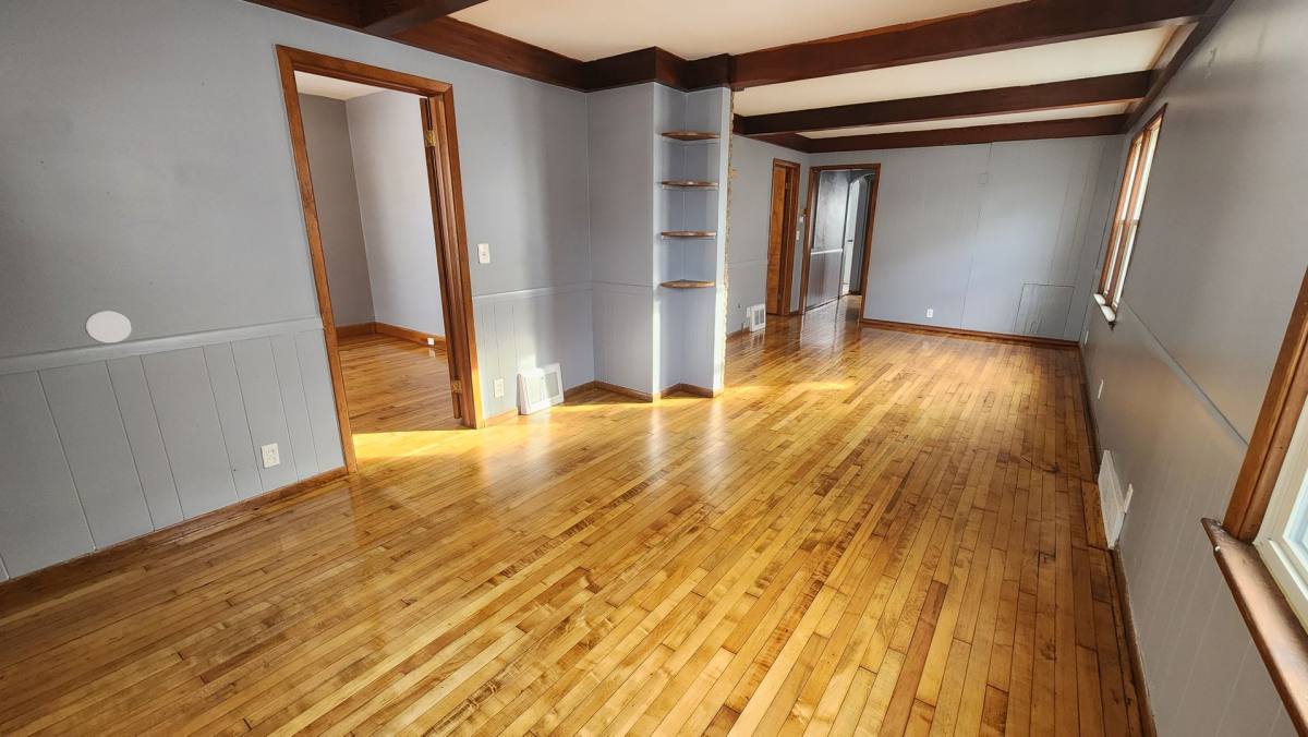 Apartment for rent at 20664 Miller Ave, Cleveland, OH 44119