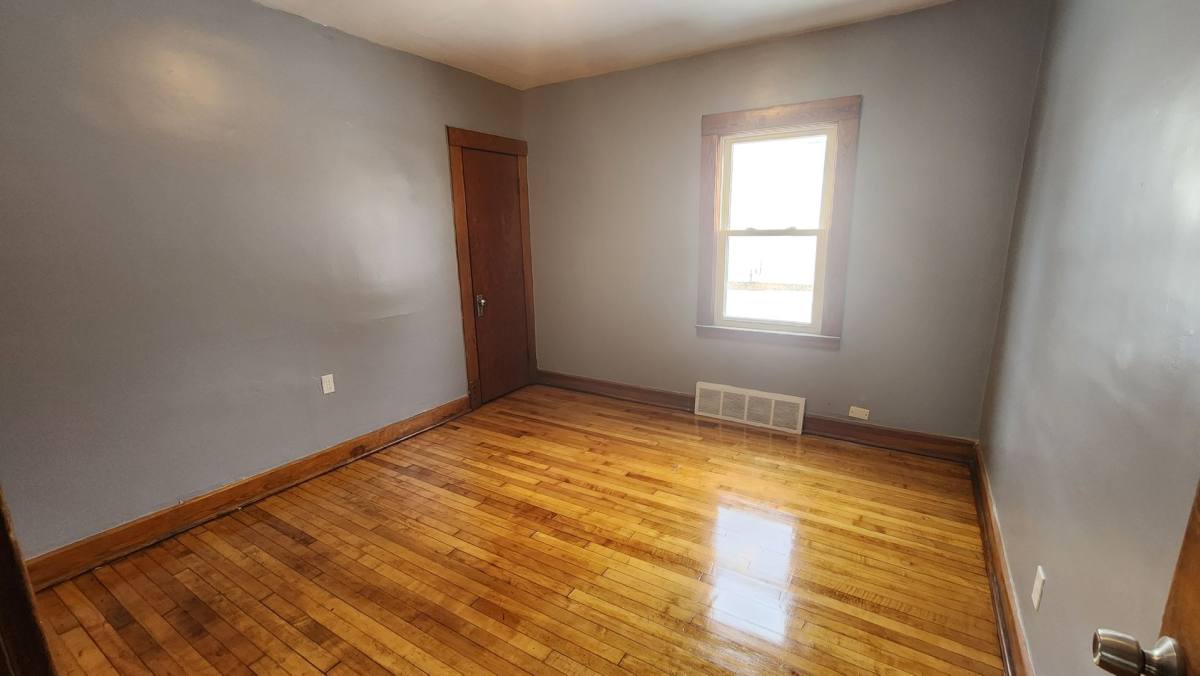 Apartment for rent at 20664 Miller Ave, Cleveland, OH 44119