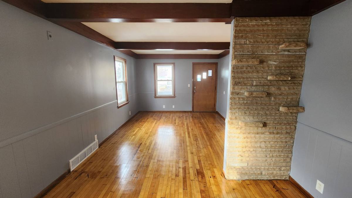 Apartment for rent at 20664 Miller Ave, Cleveland, OH 44119