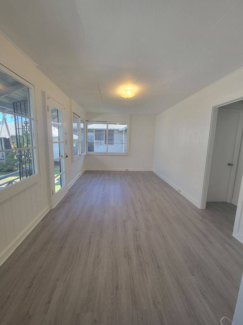 Apartment for rent at 1552-1556 Pensacola St, Honolulu, HI 96822