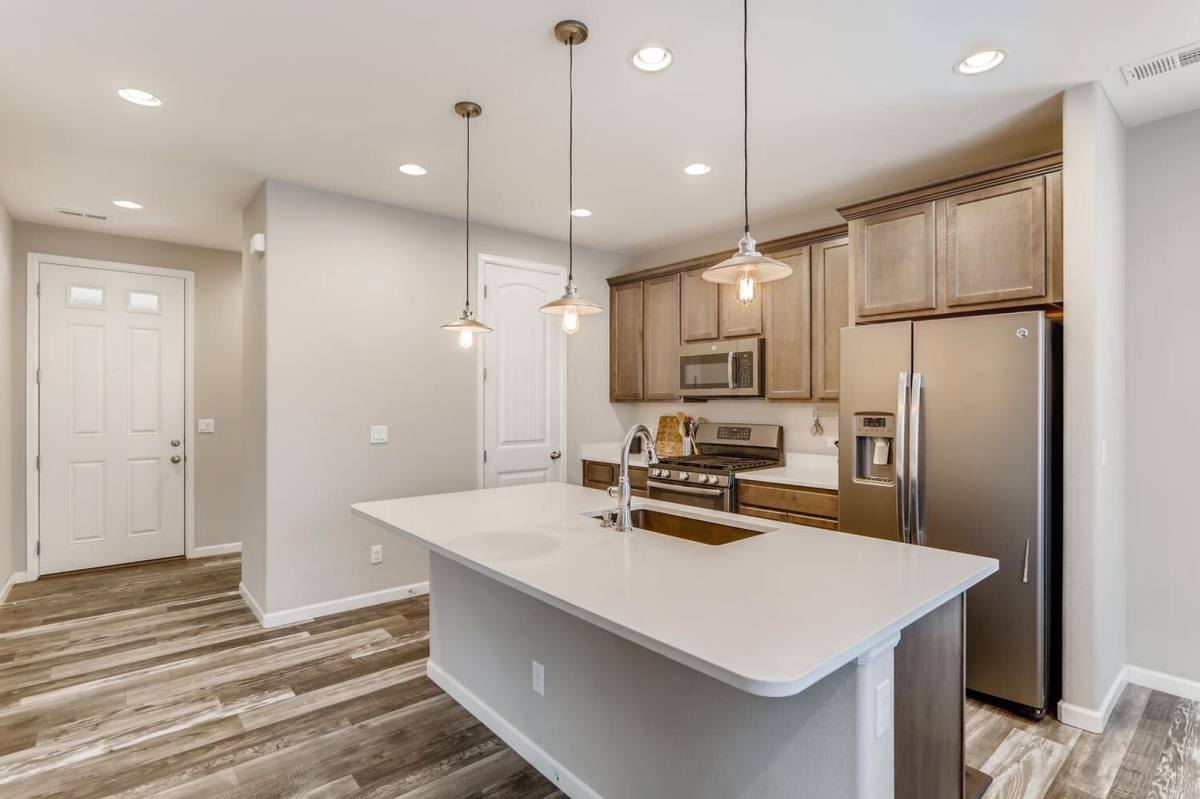 House for rent at 25541 E Cedar Place, Aurora, CO 80018