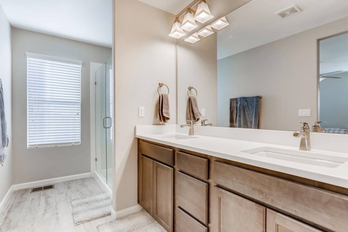 House for rent at 25541 E Cedar Place, Aurora, CO 80018
