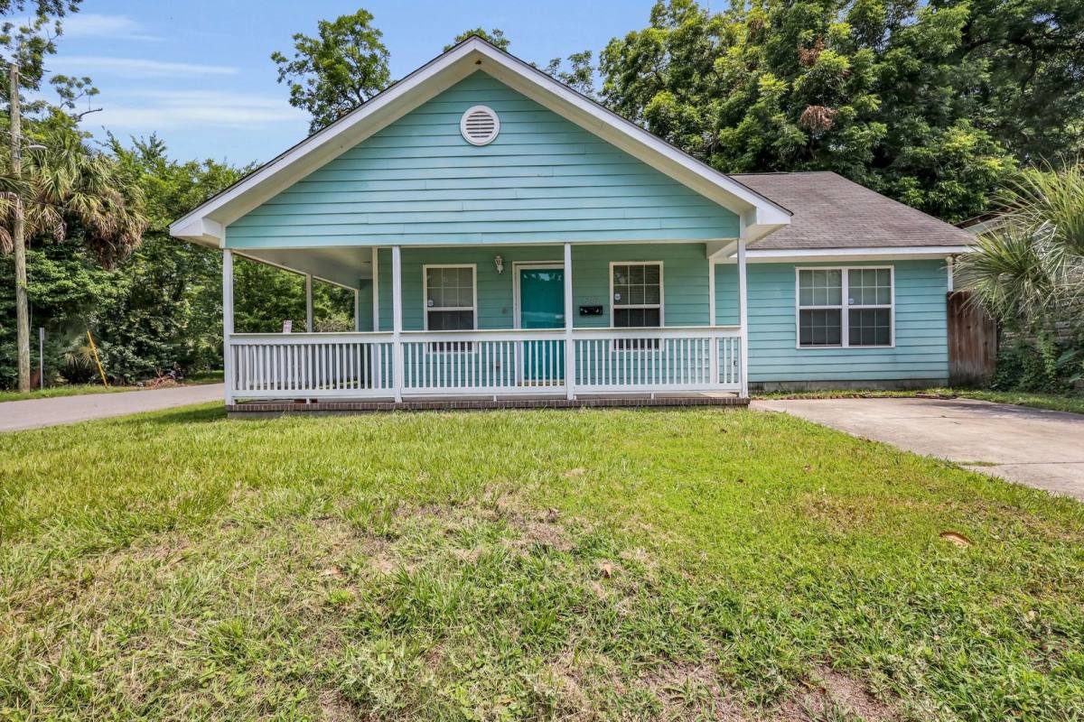 House for rent at 1202 E Waldburg St, Savannah, GA 31404