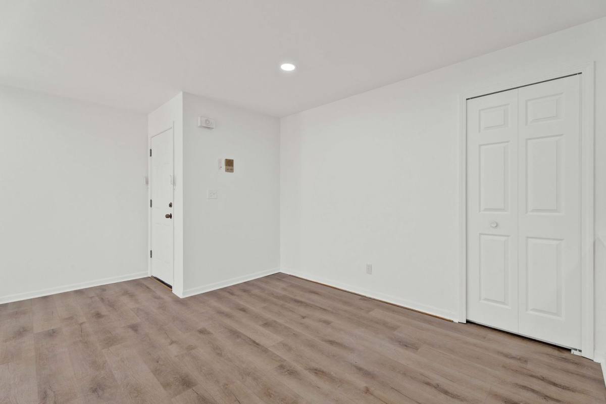 Apartment for rent at 38618 Meadowdale St #7, Clinton Township, MI 48036