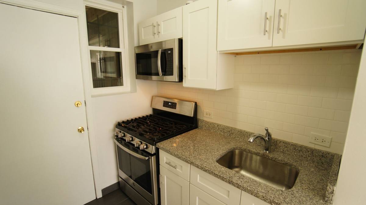 Apartment for rent at 3533-3535 W Fullerton & 2347-2359 N Drake, Chicago, IL 60647
