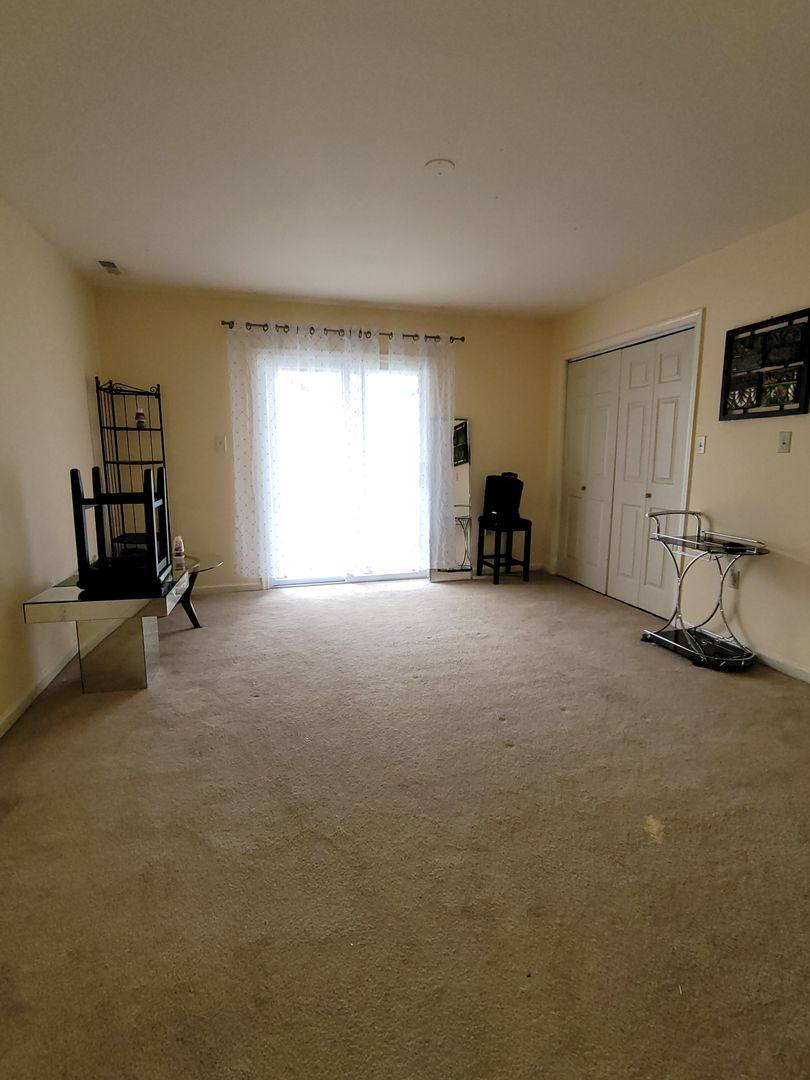 Townhouse for rent at 211 7th Ave, Wilmington, DE 19805
