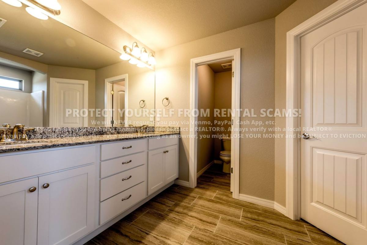 House for rent at 4564 W Wales Dr, Fayetteville, AR 72704