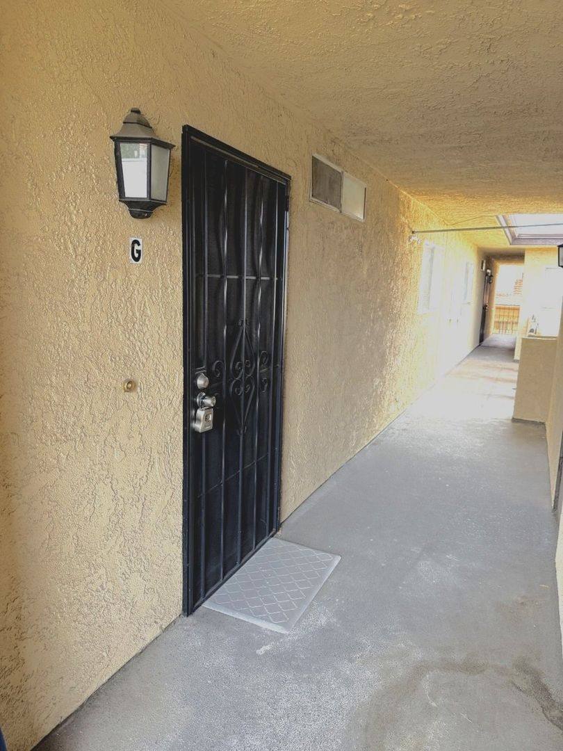 Apartment for rent at 805-809 S Stoneman Ave, Alhambra, CA 91801