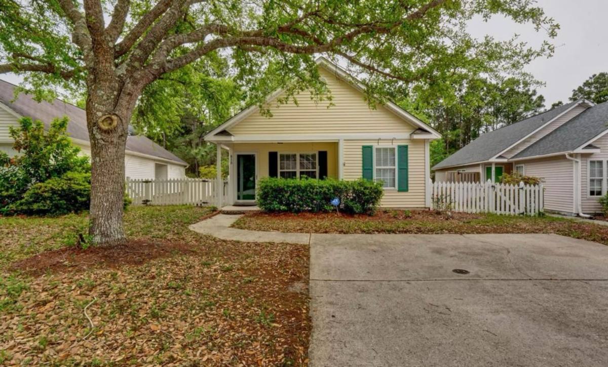 House for rent at 810 Southern Charm Dr, Wilmington, NC 28412