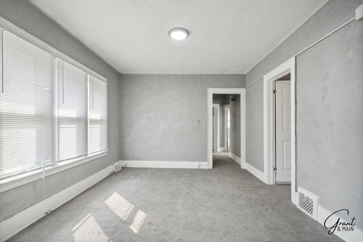 Apartment for rent at 3815 W Euclid, Detroit, MI 48206