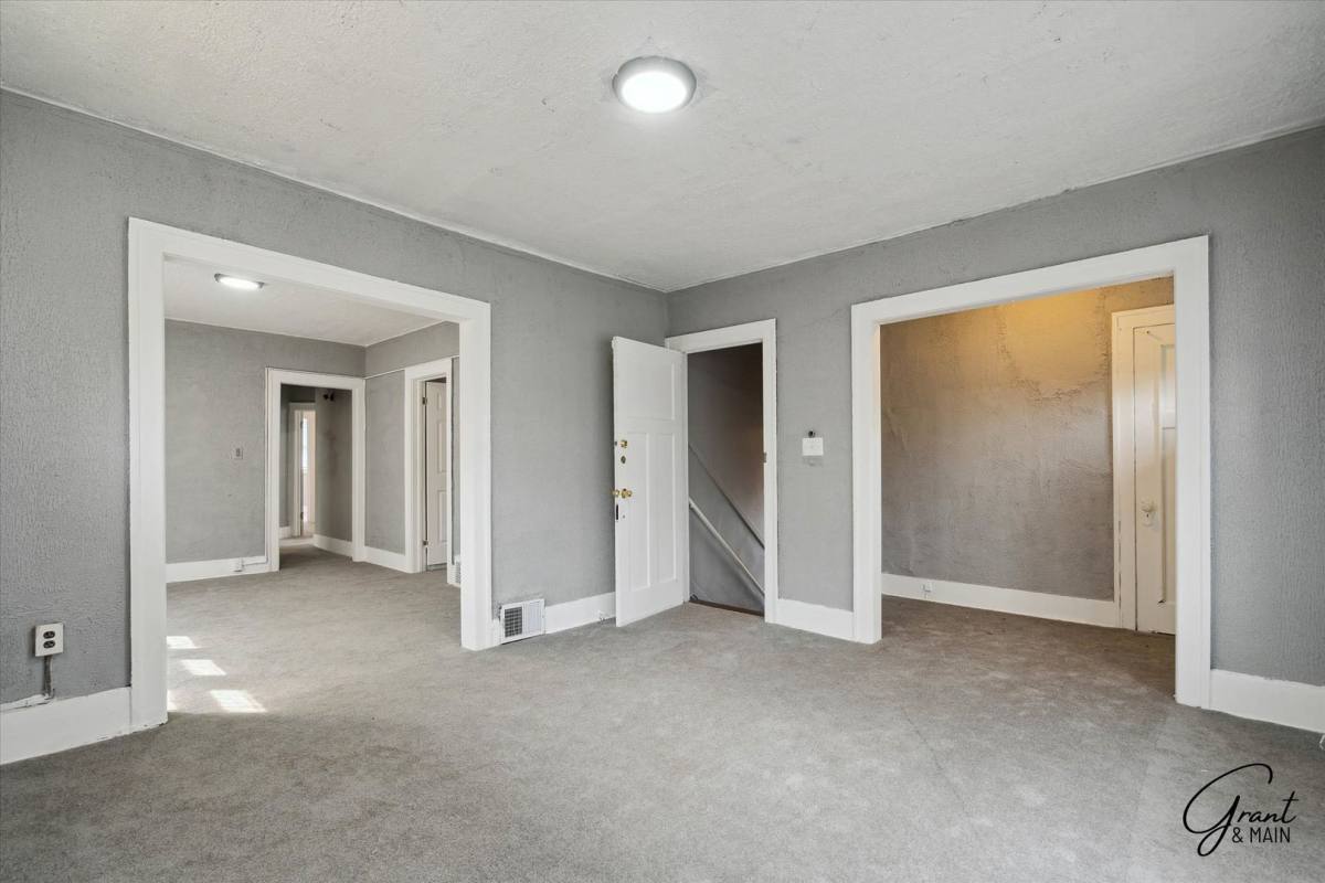 Apartment for rent at 3815 W Euclid, Detroit, MI 48206