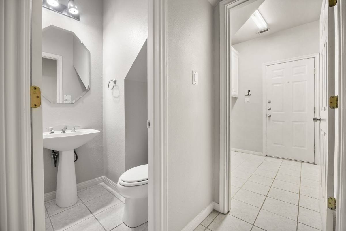 House for rent at 1604 Lakeway Blvd, Austin, TX 78734