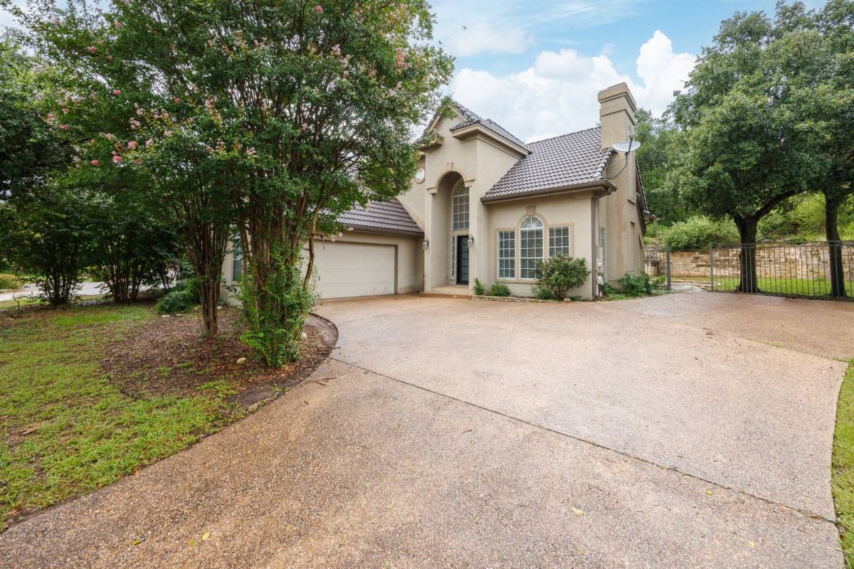 House for rent at 1604 Lakeway Blvd, Austin, TX 78734