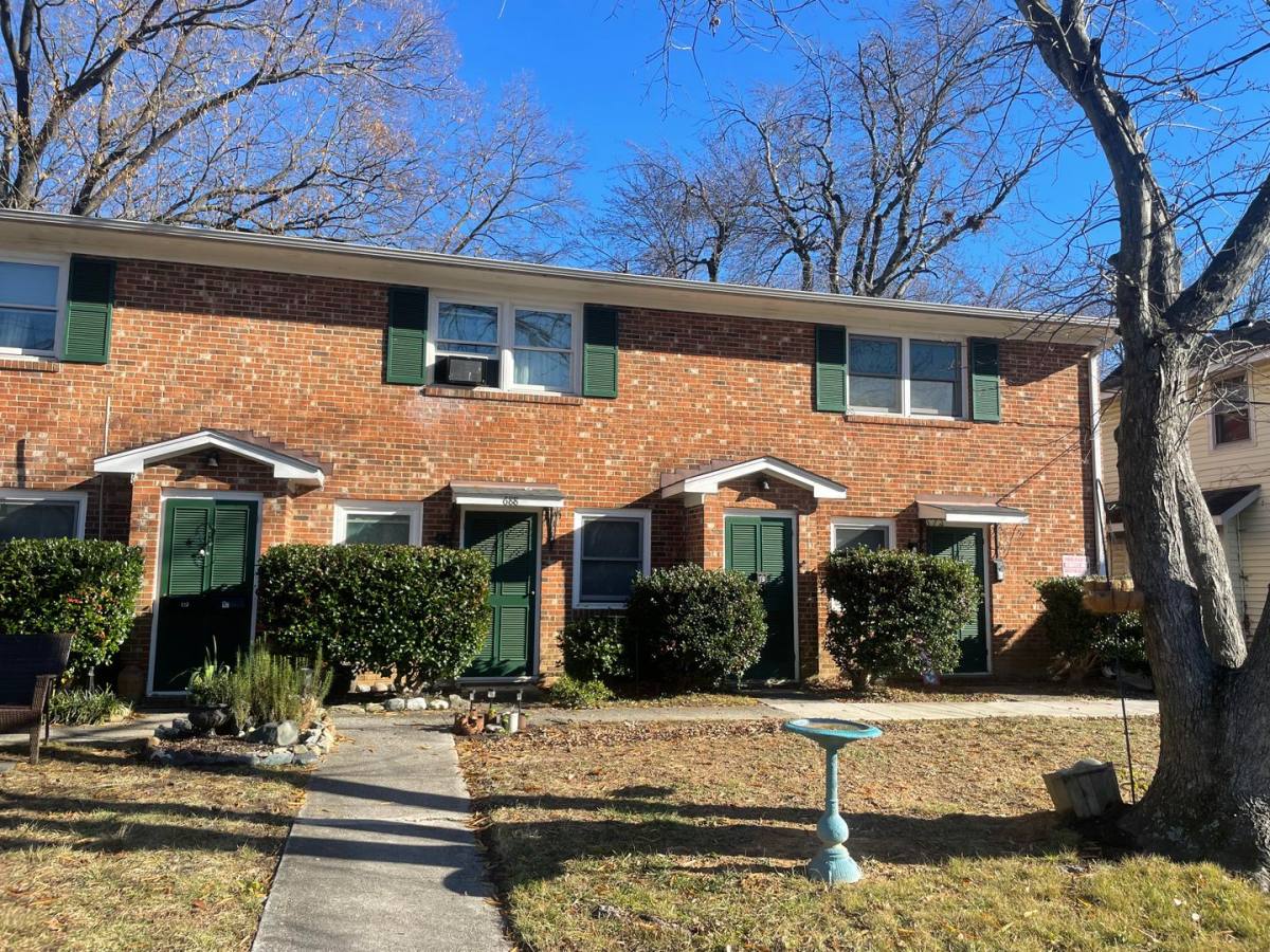 Apartment for rent at 688 Chestnut St, Greensboro, NC 27405