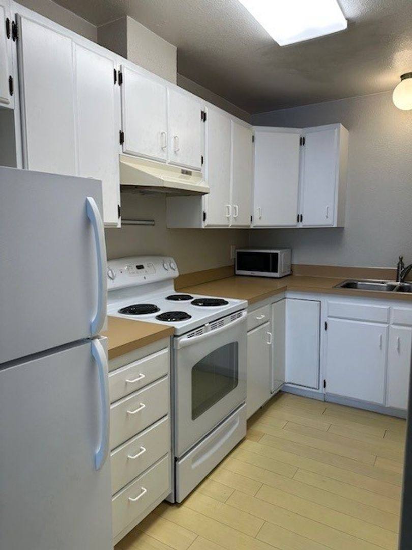Apartment for rent at 8601 Molanary Dr, Anchorage, AK 99502