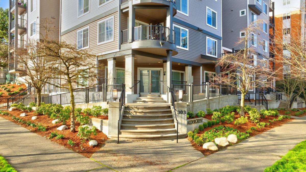 Apartment for rent at 303 10th Ave, Seattle, WA 98122