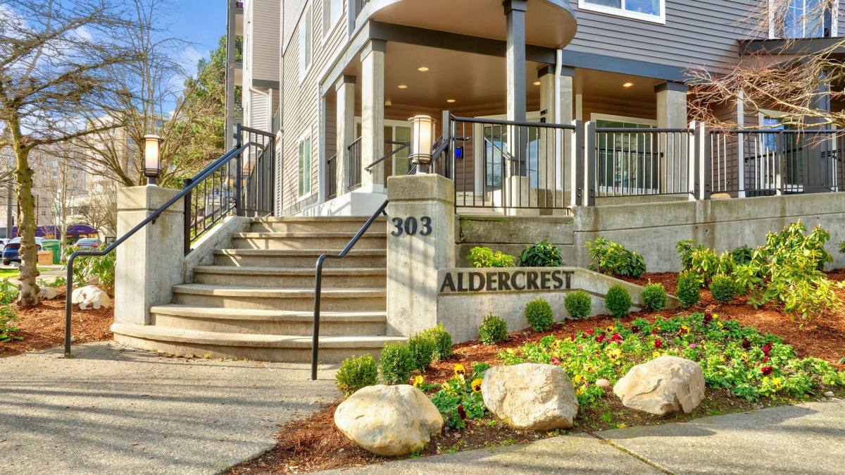 Apartment for rent at 303 10th Ave, Seattle, WA 98122