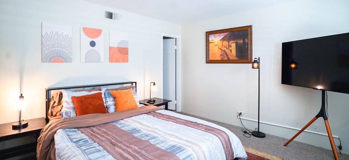 Condo for rent at 5301 E Waverly Dr, Palm Springs, CA 92264
