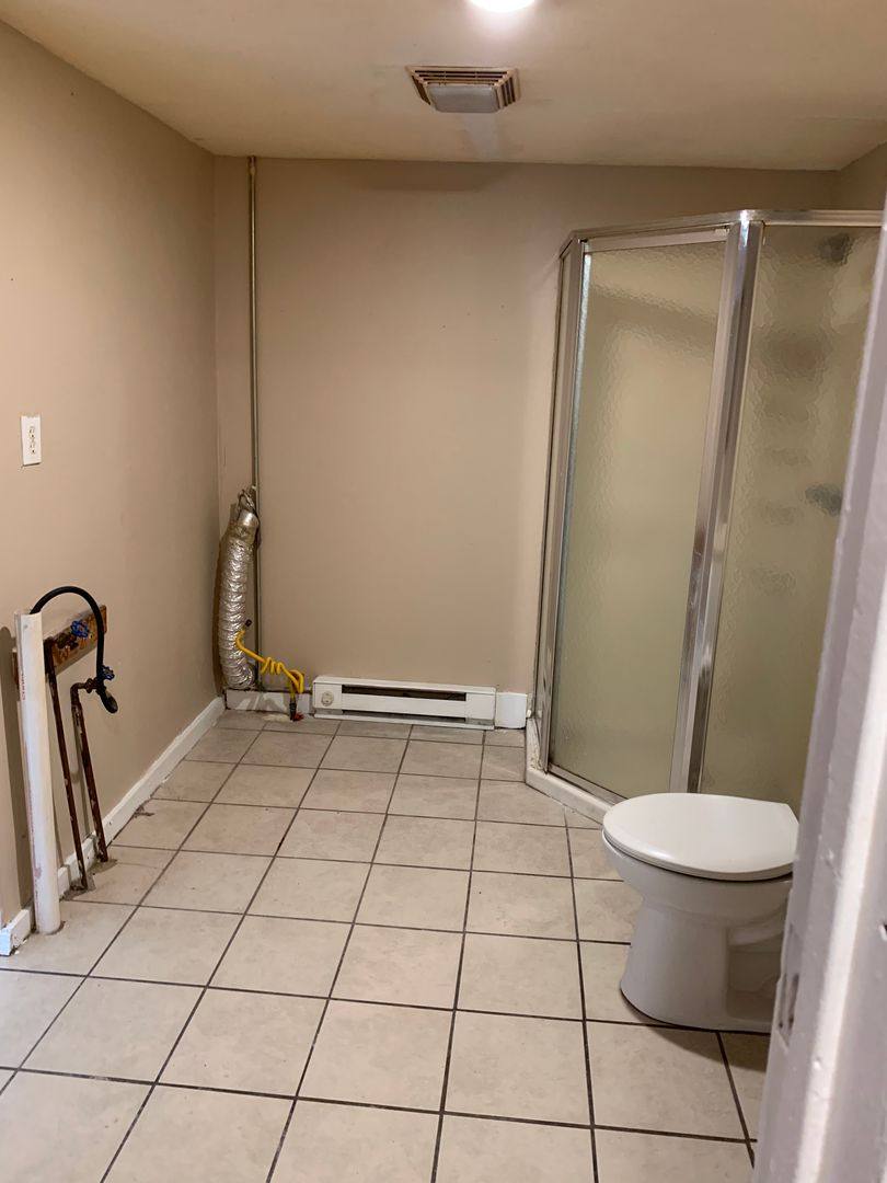 Apartment for rent at 1015 Lynn St, Parkersburg, WV 26101