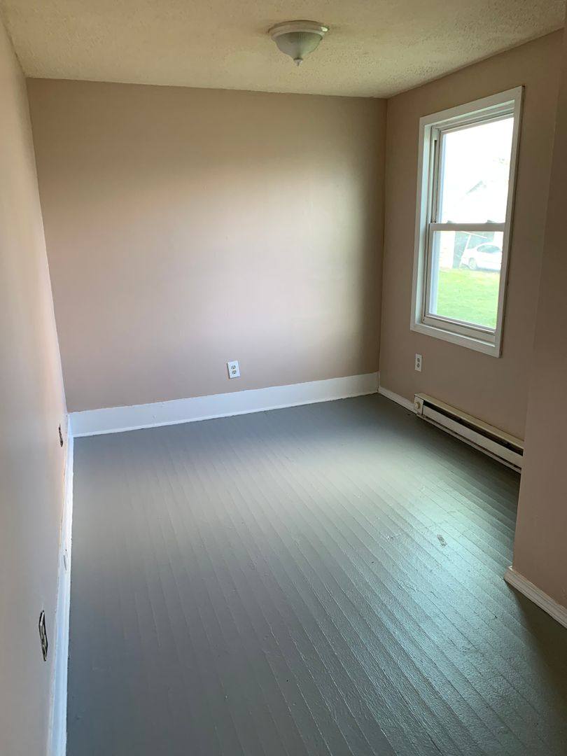 Apartment for rent at 1015 Lynn St, Parkersburg, WV 26101