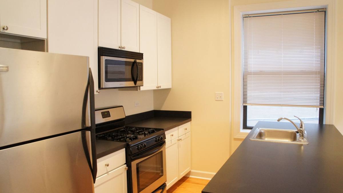 Apartment for rent at 4715 N Sheridan, Chicago, IL 60640