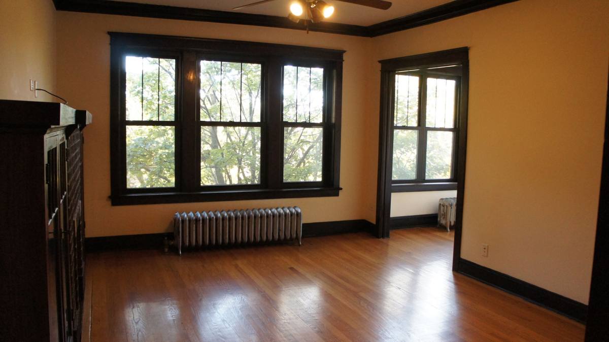 Apartment for rent at 1949-51 W Cuyler, Chicago, IL 60613