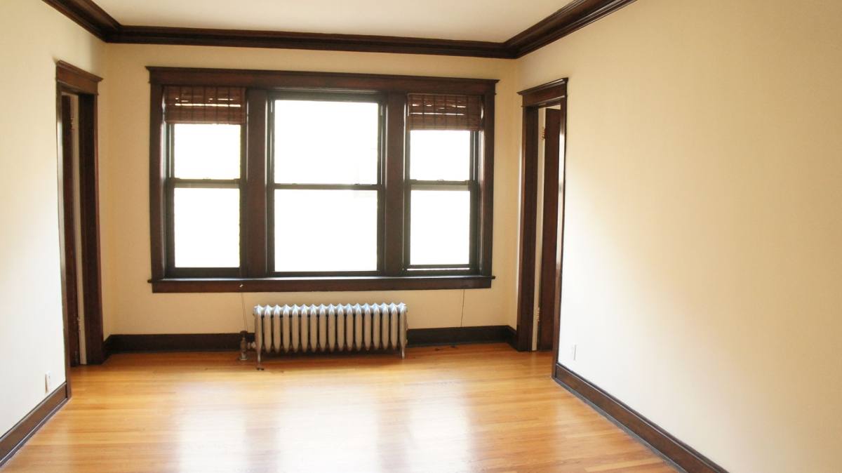 Apartment for rent at 1949-51 W Cuyler, Chicago, IL 60613