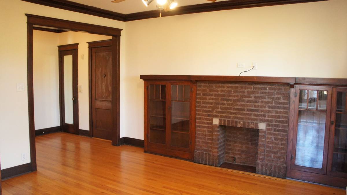 Apartment for rent at 1949-51 W Cuyler, Chicago, IL 60613