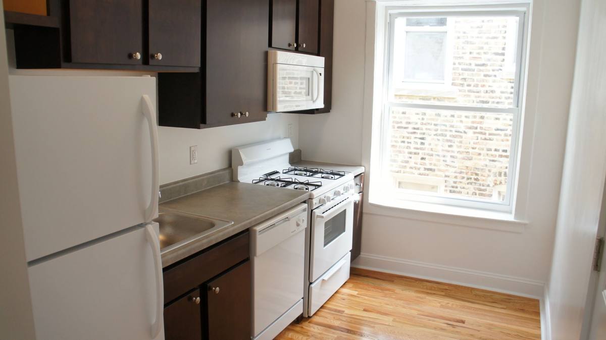 Apartment for rent at 1524 N Kedzie & 3209-3211 W Pierce, Chicago, IL 60651