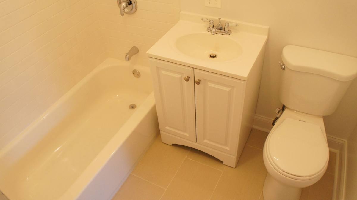 Apartment for rent at 1524 N Kedzie & 3209-3211 W Pierce, Chicago, IL 60651