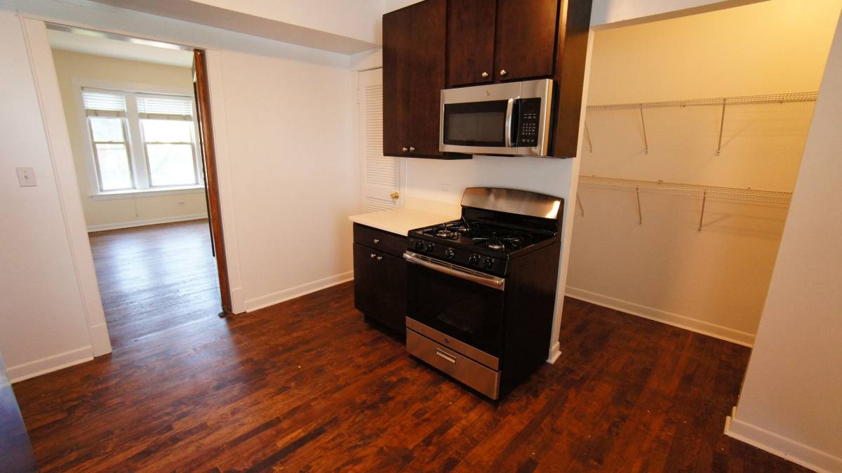 Apartment for rent at 3449-53 W Schubert & 2657-2659 N St Louis, Chicago, IL 60647