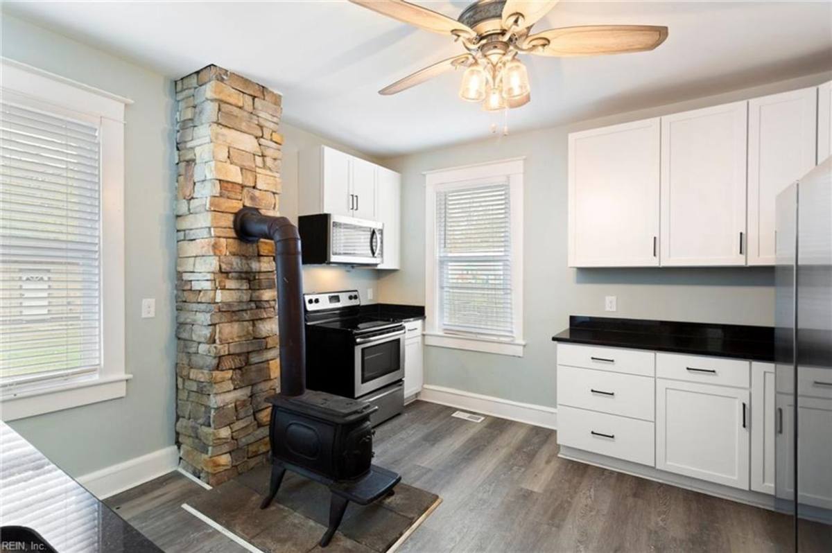 House for rent at 1777 Old Buckroe Rd, Hampton, VA 23664