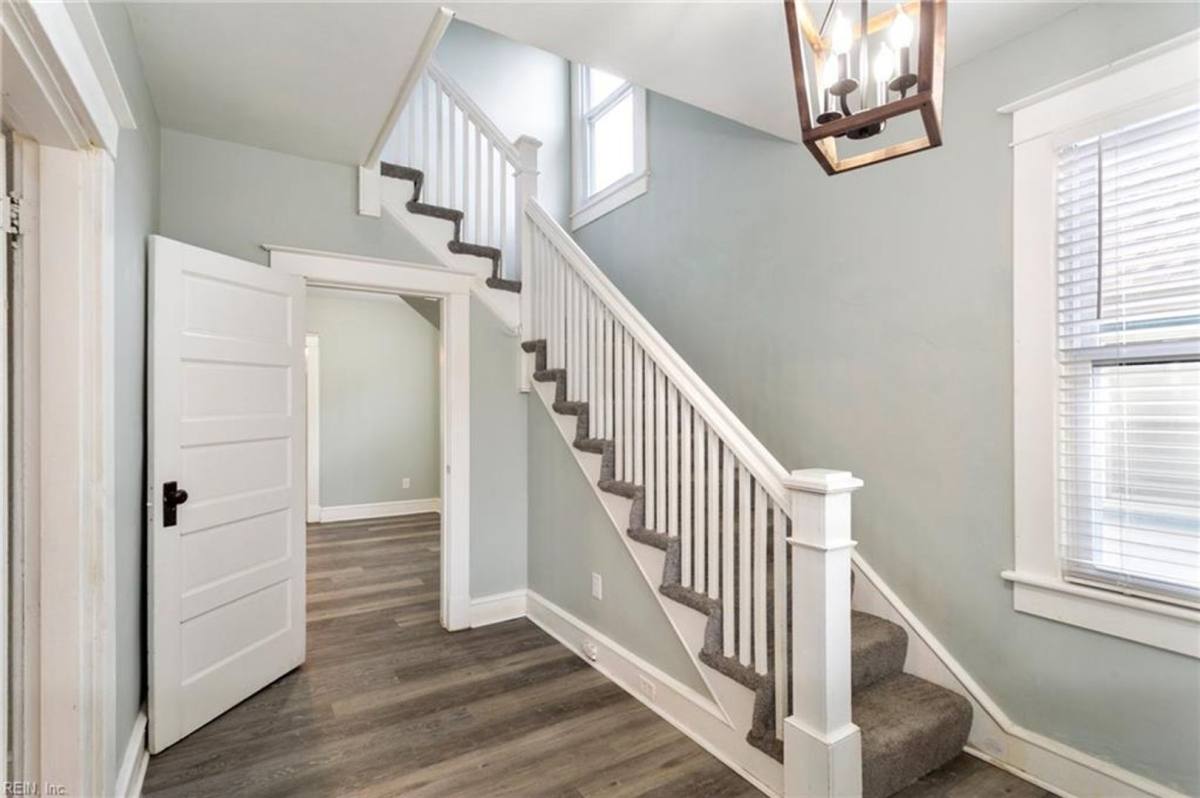 House for rent at 1777 Old Buckroe Rd, Hampton, VA 23664