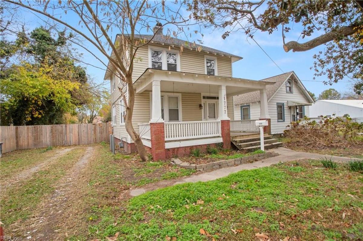 House for rent at 1777 Old Buckroe Rd, Hampton, VA 23664